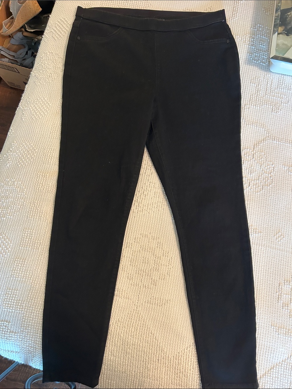 Vera Wang Black Stretch Skinny Jeggings